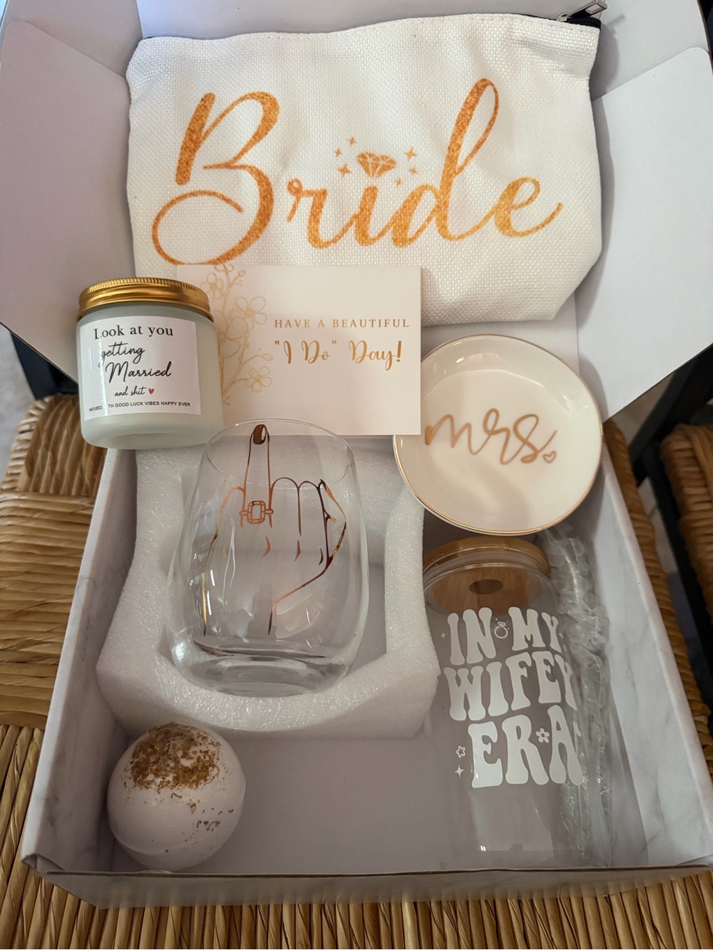 Bridal shower/Wedding Day gift set